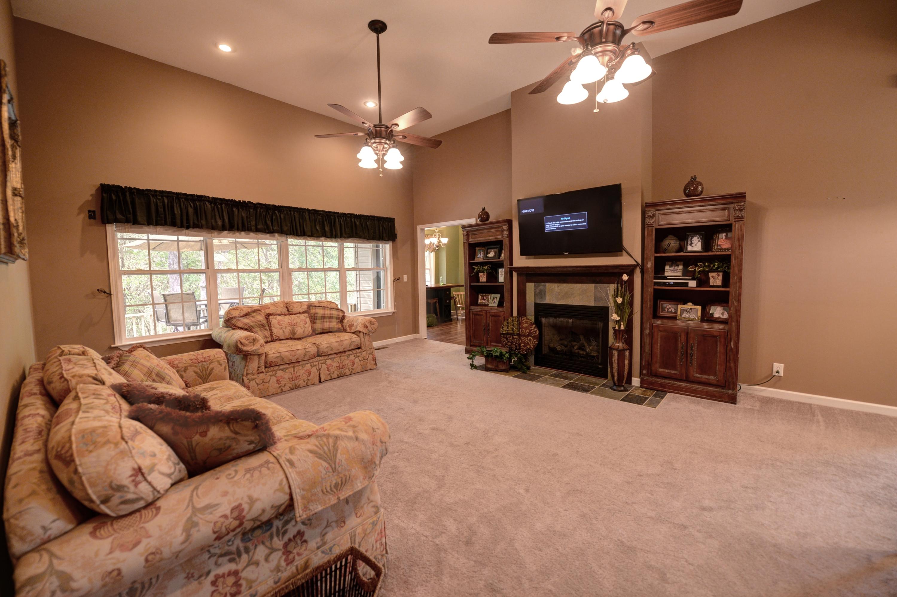 4966 Blythes Ferry Road Dayton, TN 37321 - Photo 10 of 43 5 4966 Blythe Ferry Living Room 2
