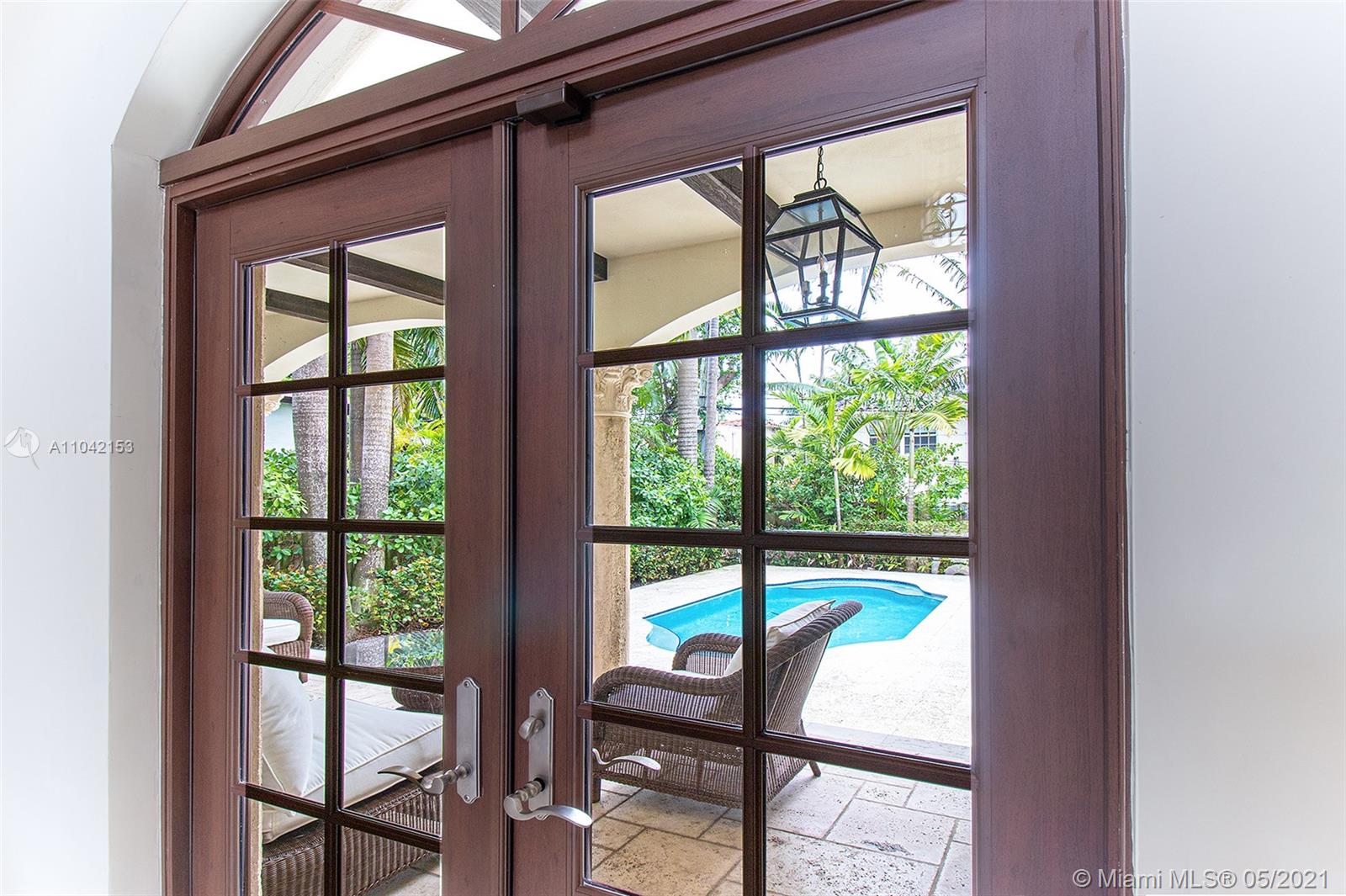 2334 Alton Road Miami Beach, FL 33140 - Photo 13 of 48 Gallery Image 13