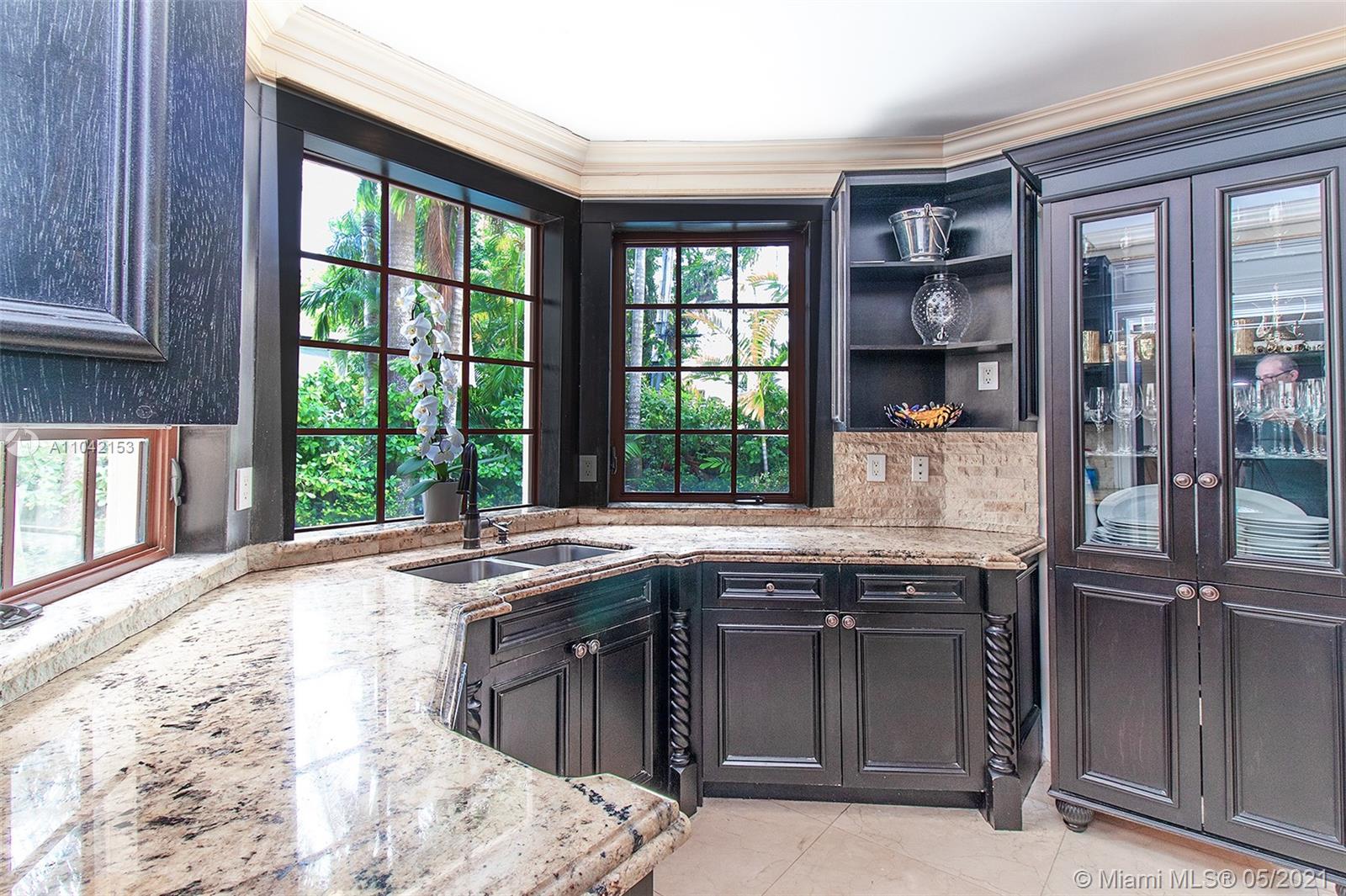 2334 Alton Road Miami Beach, FL 33140 - Photo 18 of 48 Gallery Image 18