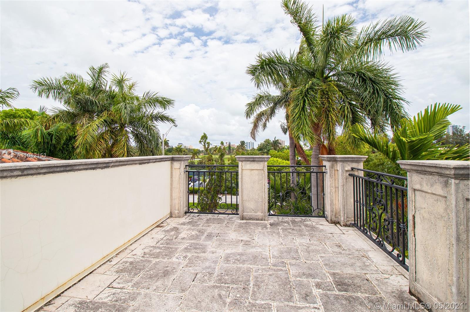 2334 Alton Road Miami Beach, FL 33140 - Photo 29 of 48 Gallery Image 29