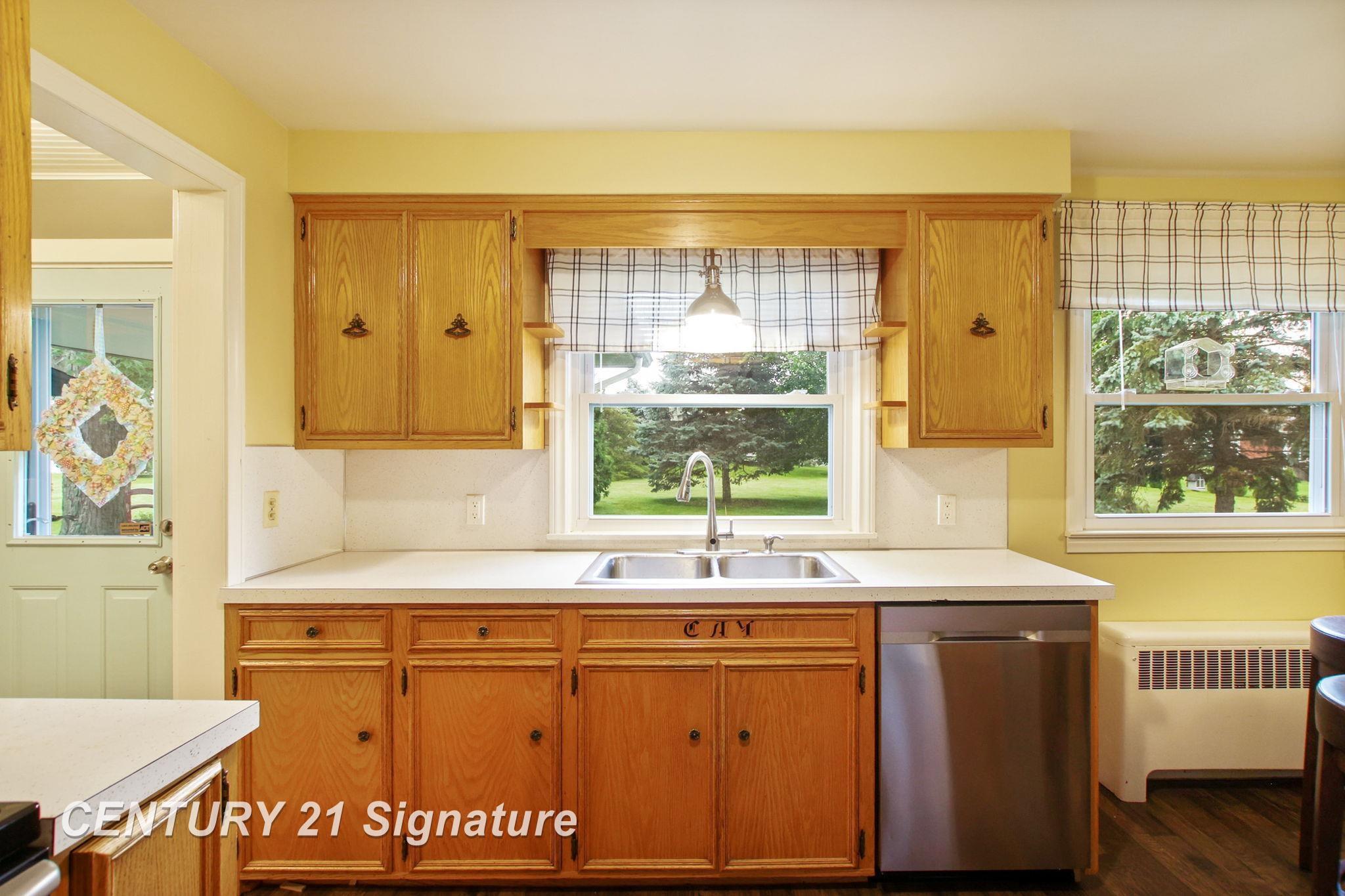 10285 Scott Road Freeland, MI 48623 - Photo 11 of 51