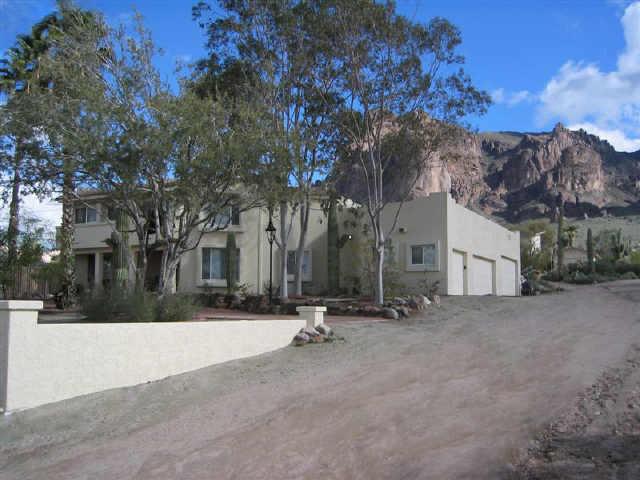 2961 North Prospectors Road Apache Junction, AZ 85119 - Photo 1 of 6 Primary Photo