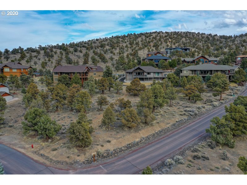 Highland View Loop, Unit 18 Redmond, OR 97756 - Photo 1 of 22 Gallery Image 1