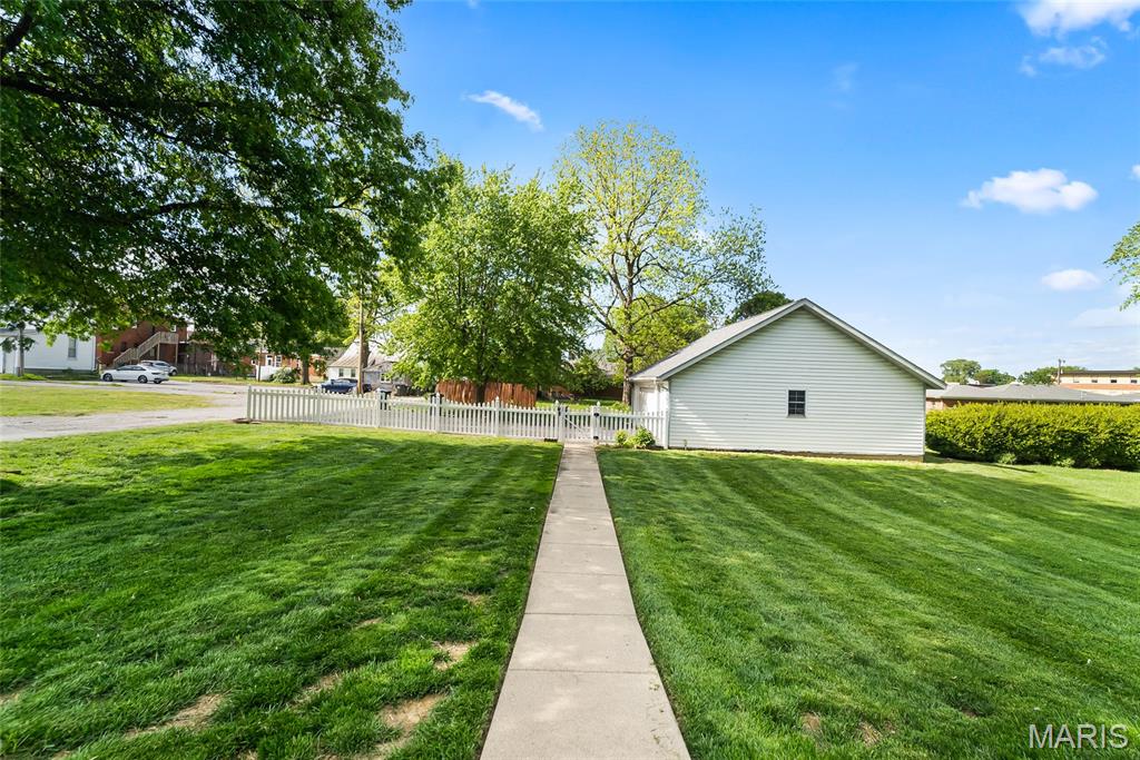 203 East Mill Street Waterloo, IL 62298 - Photo 8 of 29