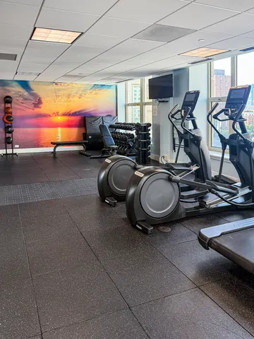 $375,000 | 25 East Superior Street, Unit 902, Chicago, IL 60611