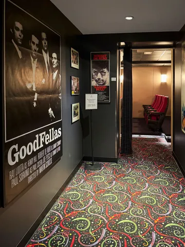 $375,000 | 25 East Superior Street, Unit 902, Chicago, IL 60611