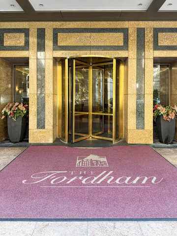 $375,000 | 25 East Superior Street, Unit 902, Chicago, IL 60611