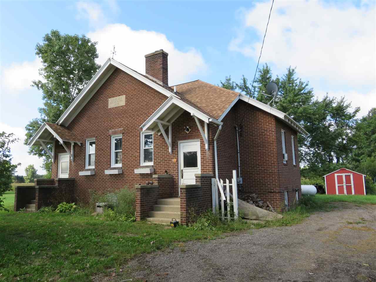 14760 South Munch Road Perry, MI 48872 - Photo 1 of 18