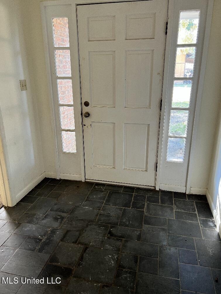 702 Vardaman Street Beaumont, MS 39423 - Photo 2 of 14 702 Vardaman, Beaumont MS - 2