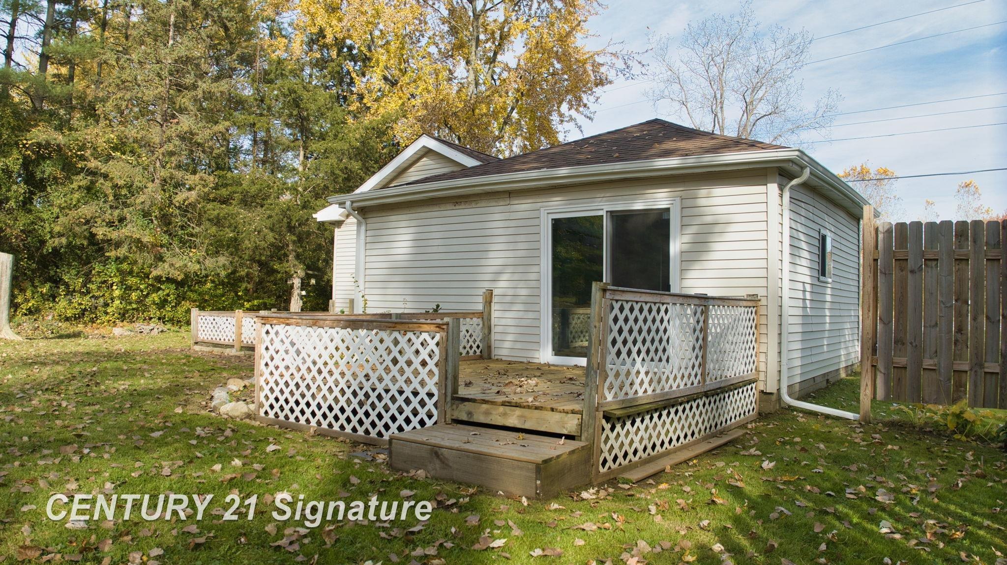 7035 Coldwater Road Flushing, MI 48433 - Photo 20 of 35