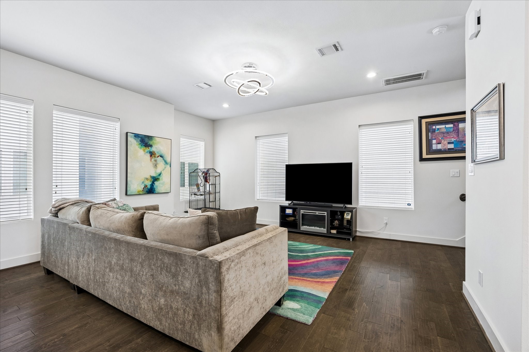 1310 Hussion Street Houston, TX 77003 - Photo 8 of 34