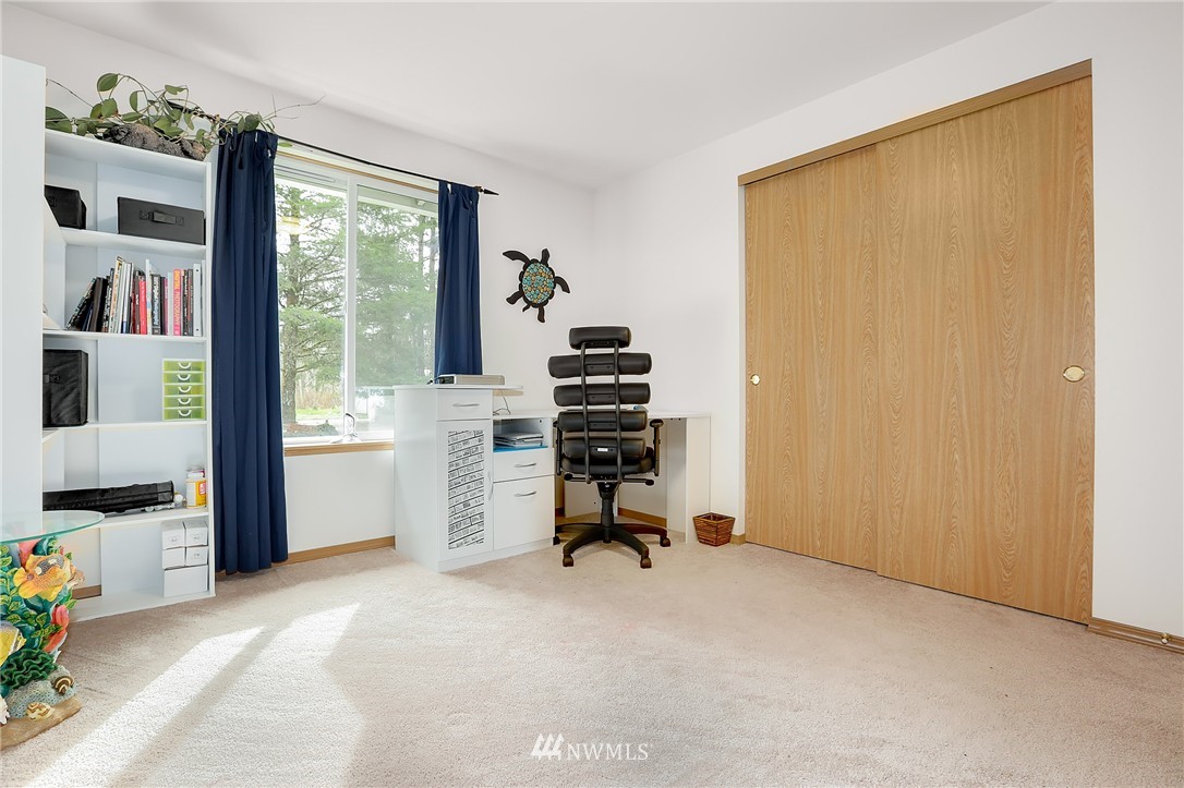 9825 Littlerock Road Southwest Olympia, WA 98512 - Photo 19 of 24 Gallery Image 19