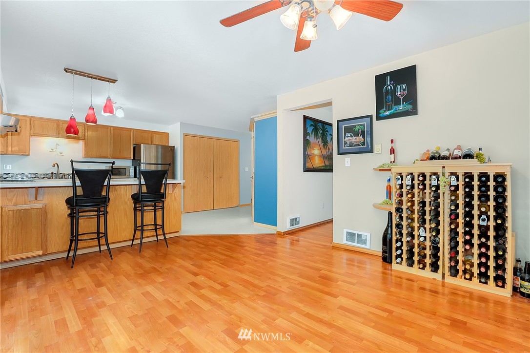 9825 Littlerock Road Southwest Olympia, WA 98512 - Photo 9 of 24 Gallery Image 9