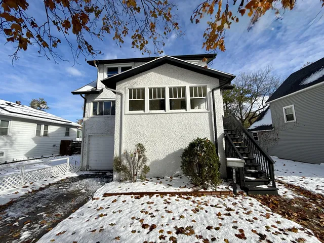 $114,900 | 16963 Winchester Avenue, Hazel Crest, IL 60429