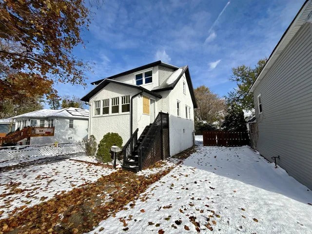 $114,900 | 16963 Winchester Avenue, Hazel Crest, IL 60429