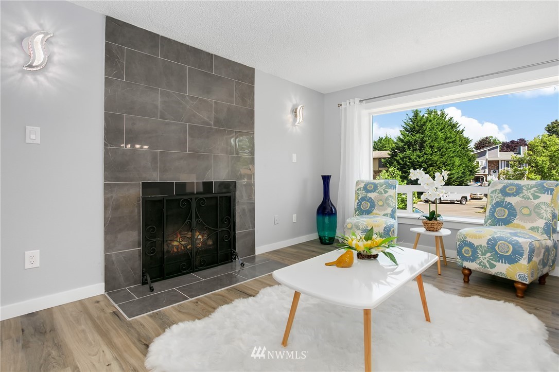 18809 111th Place Southeast Renton, WA 98055 - Photo 4 of 19