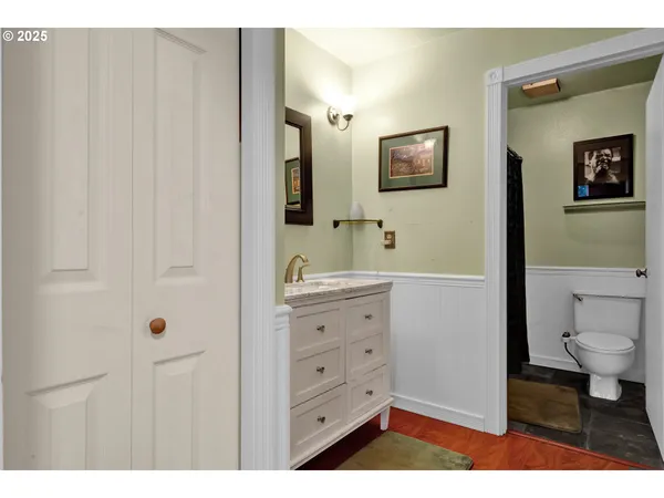 $429,000 | 7025 Glacier Drive, Springfield, OR 97478