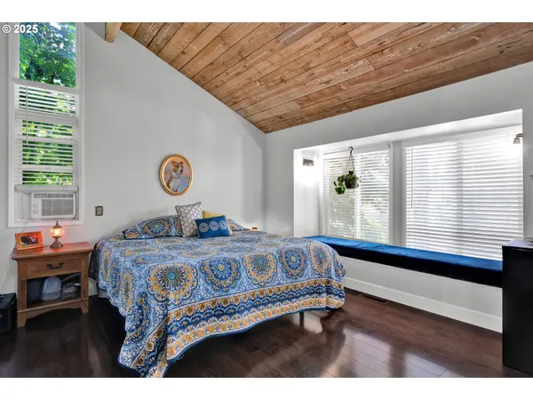 $429,000 | 7025 Glacier Drive, Springfield, OR 97478