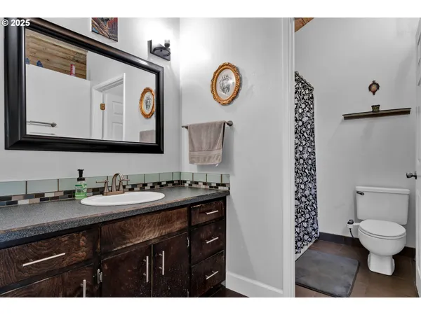 $429,000 | 7025 Glacier Drive, Springfield, OR 97478