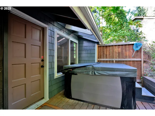 $429,000 | 7025 Glacier Drive, Springfield, OR 97478