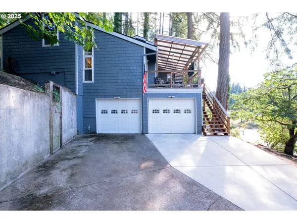 $429,000 | 7025 Glacier Drive, Springfield, OR 97478