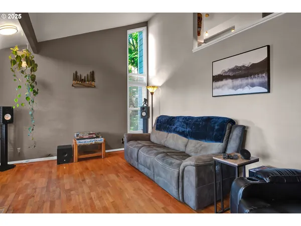 $429,000 | 7025 Glacier Drive, Springfield, OR 97478