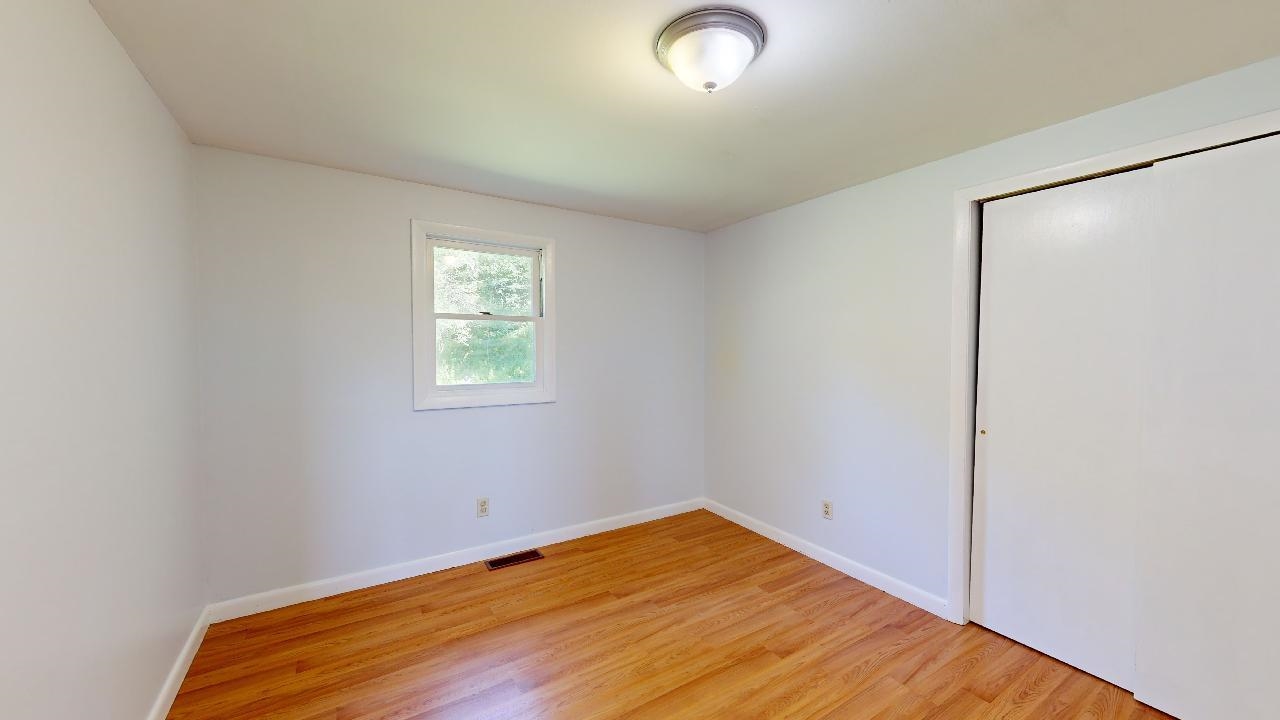 194 Sweet Road Cambridge, VT 05444 - Photo 5 of 28 Gallery Image 5