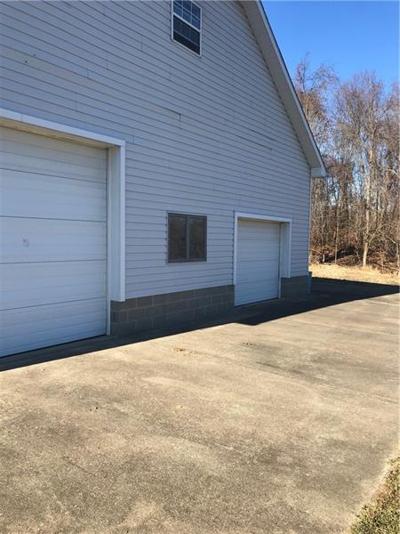579 Margaret Road Rural Valley, PA 16249 - Photo 3 of 12