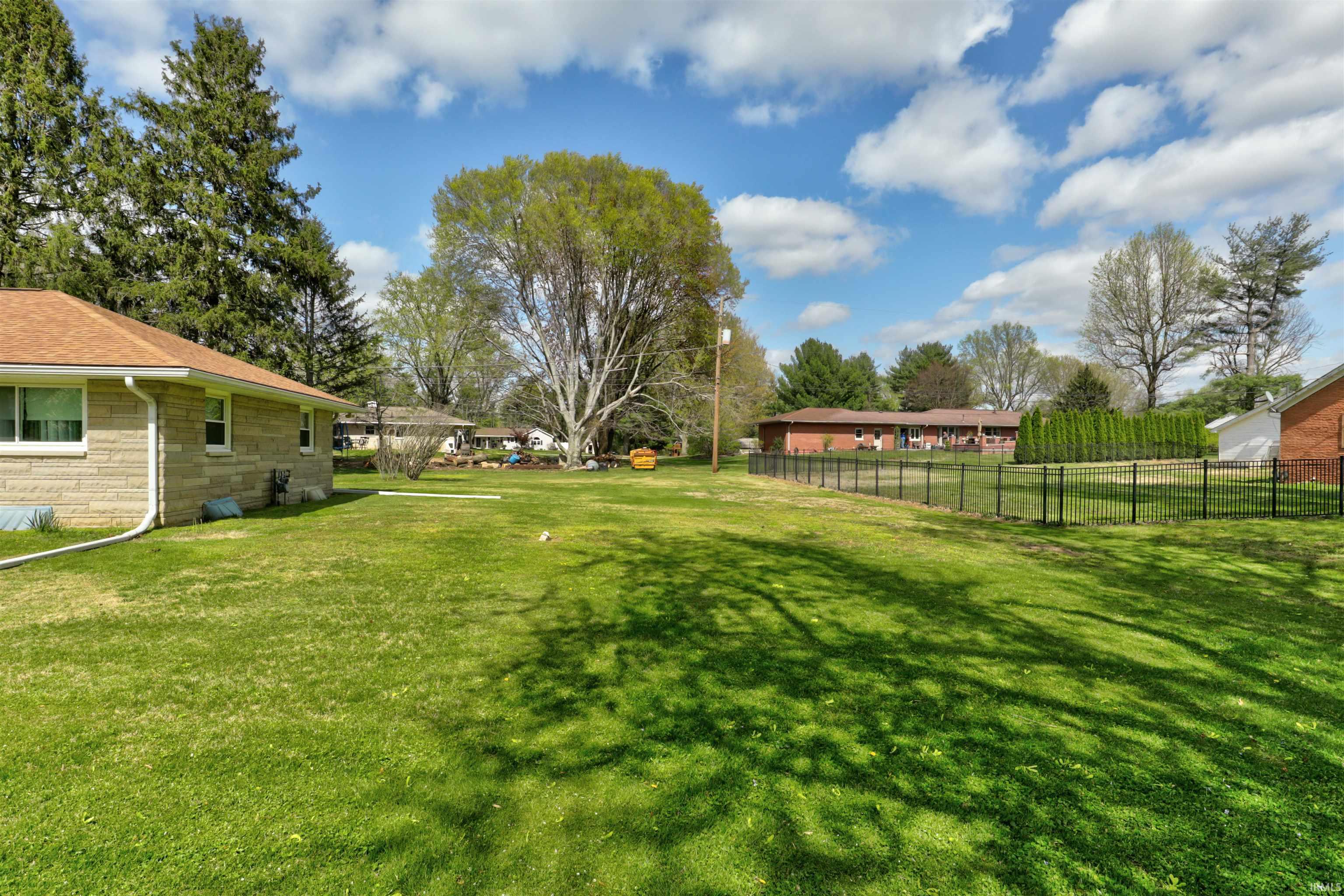 2700 Avondale Road Vincennes, IN 47591 - Photo 25 of 36 Gallery Image 25