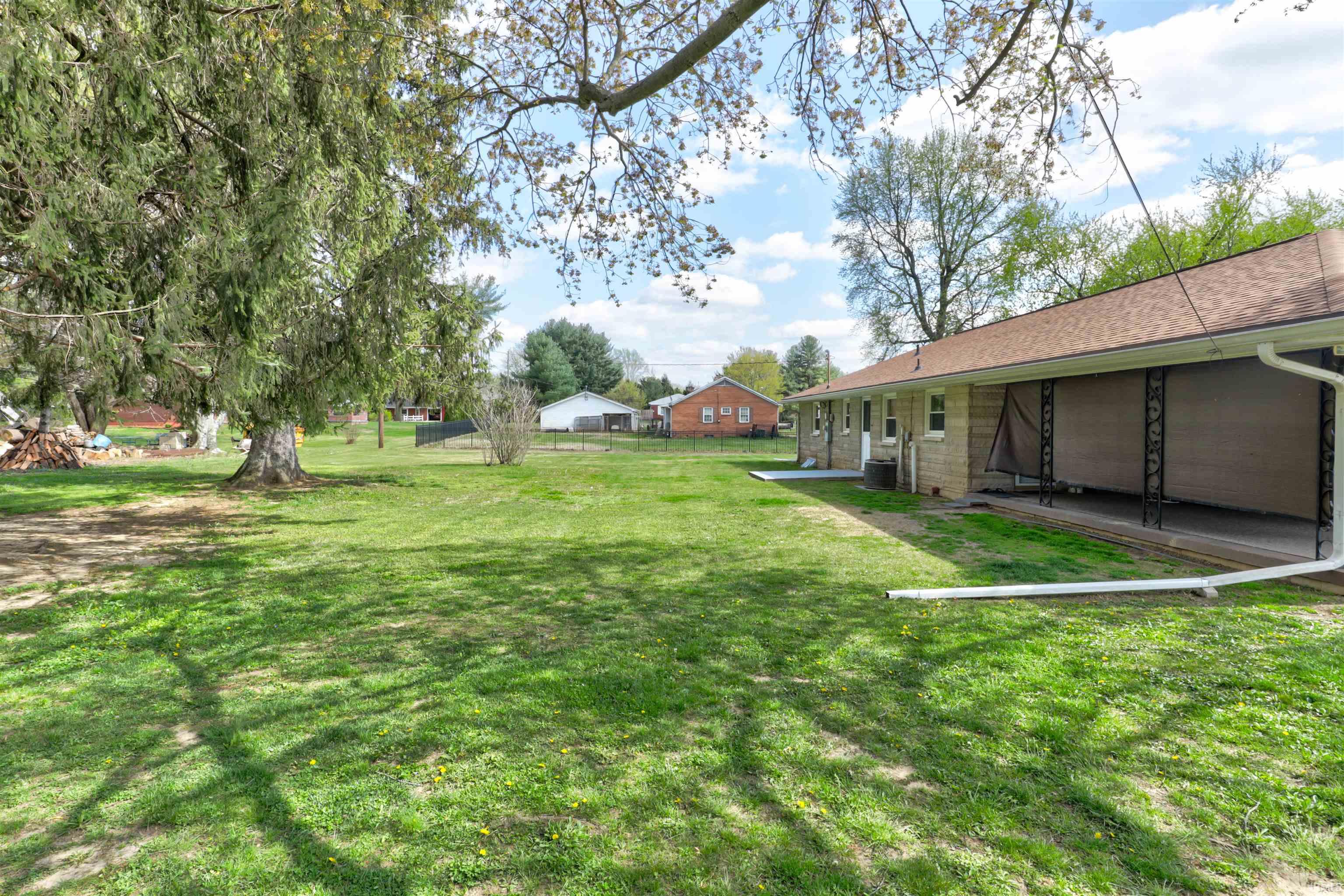 2700 Avondale Road Vincennes, IN 47591 - Photo 29 of 36 Gallery Image 29