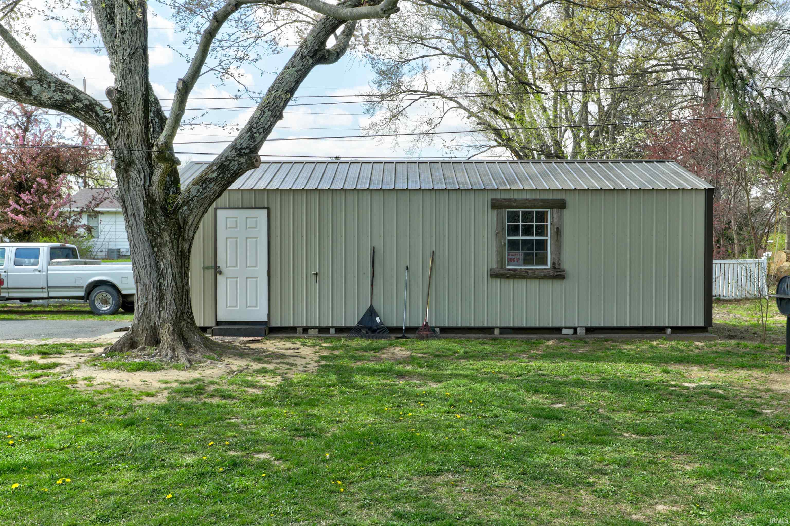 2700 Avondale Road Vincennes, IN 47591 - Photo 31 of 36 Gallery Image 31