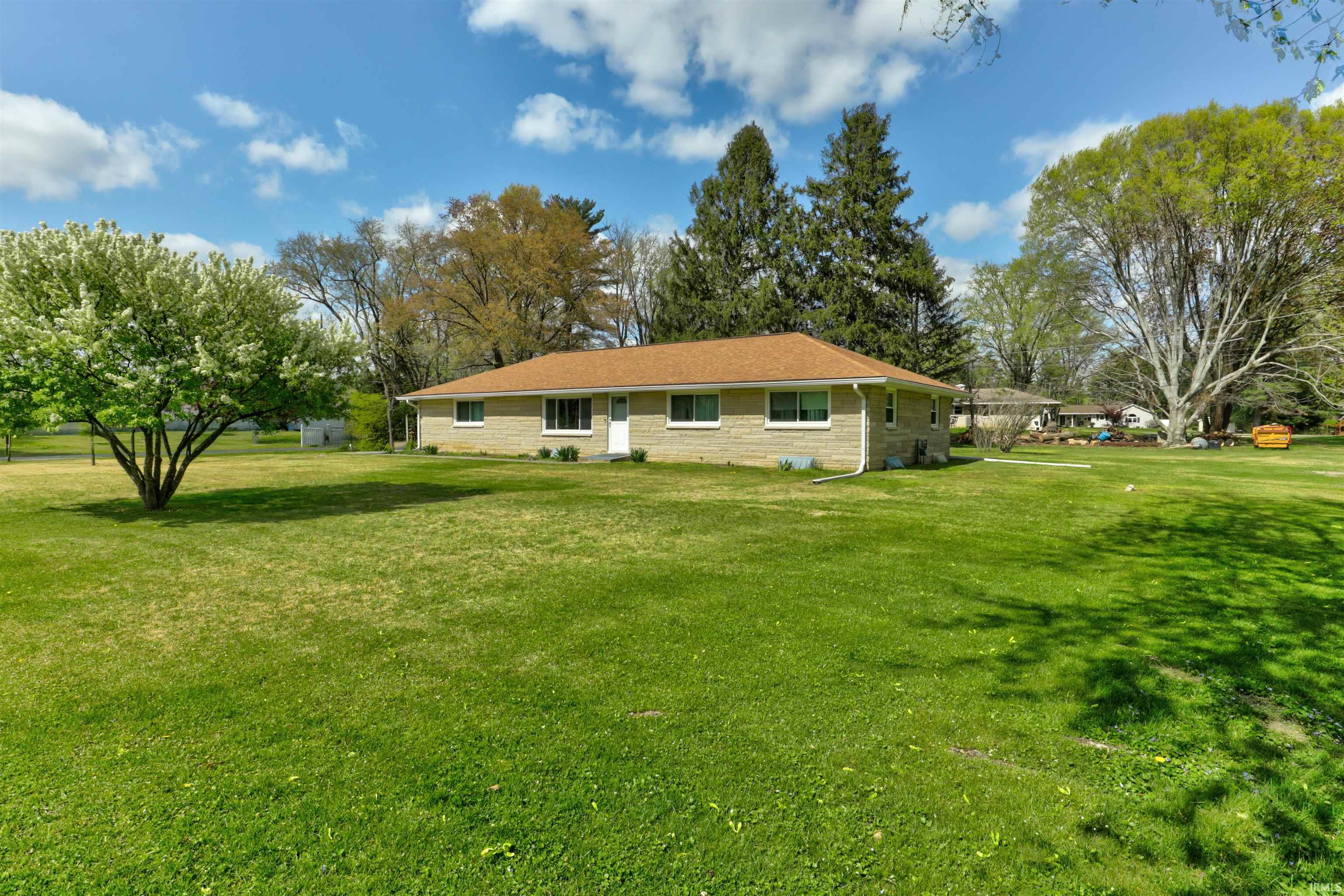 2700 Avondale Road Vincennes, IN 47591 - Photo 5 of 36 Gallery Image 5