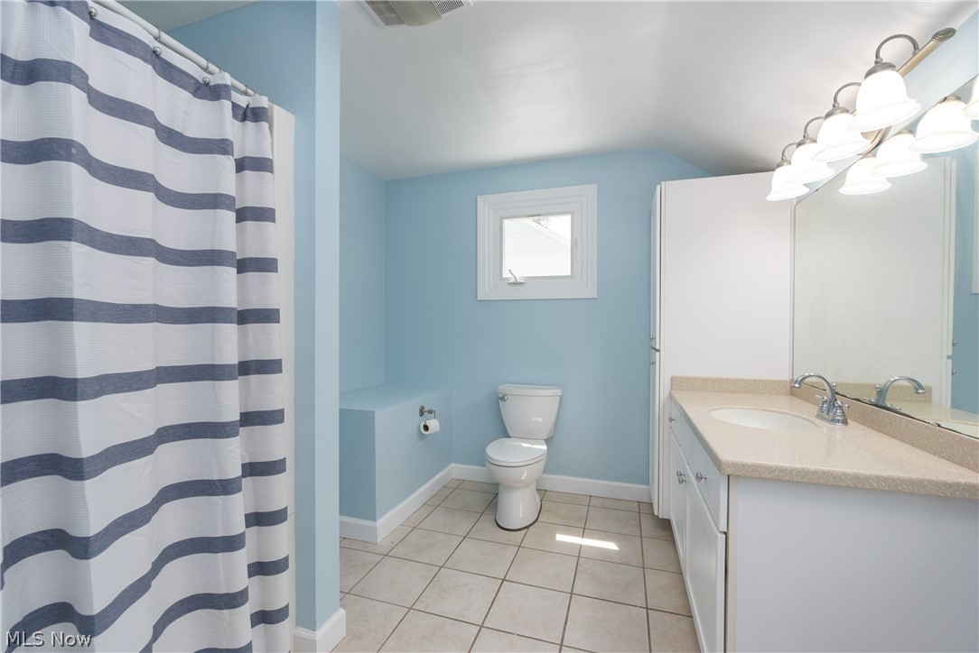 1267 Ford Road Lyndhurst, OH 44124 - Photo 12 of 22 Gallery Image 12