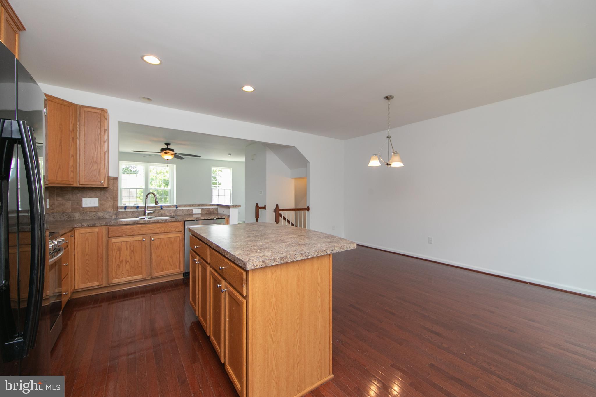 205 Emerson Court Clementon, NJ 08021 - Photo 11 of 37