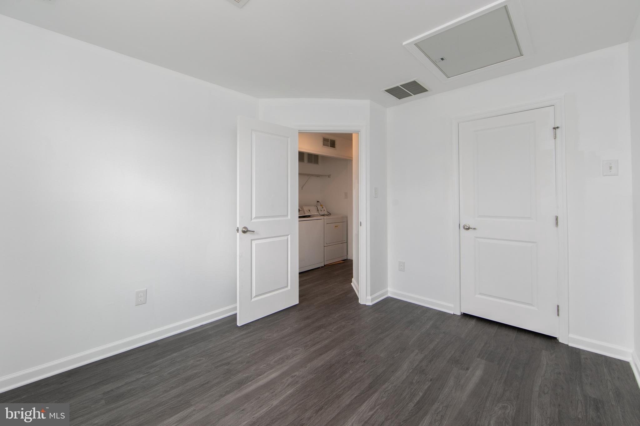 205 Emerson Court Clementon, NJ 08021 - Photo 31 of 37