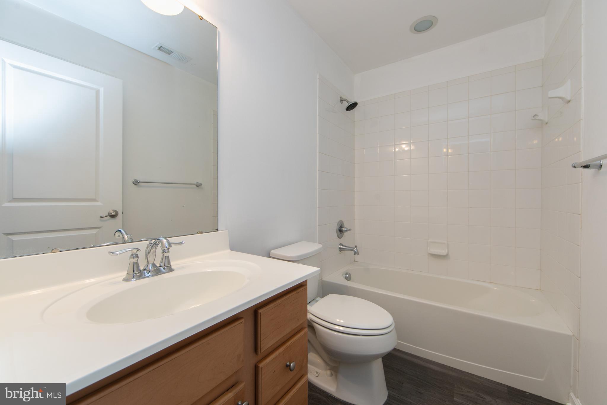 205 Emerson Court Clementon, NJ 08021 - Photo 32 of 37