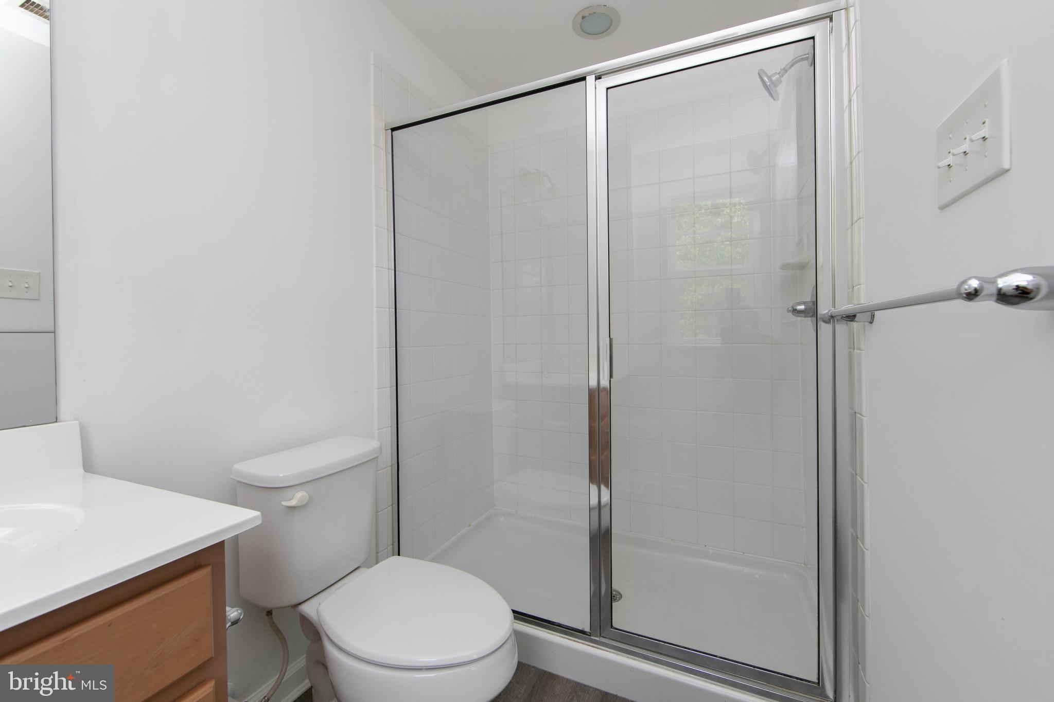 205 Emerson Court Clementon, NJ 08021 - Photo 8 of 37