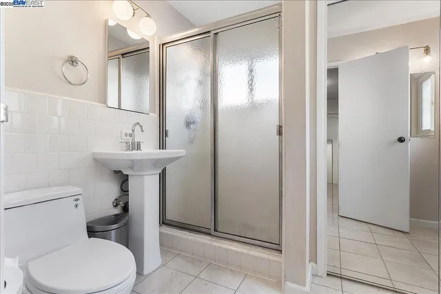 $7,500 | 75 Chadbourne Way, Oakland, CA 94619