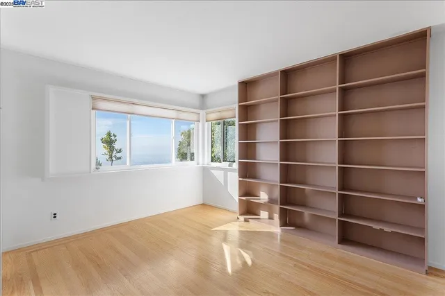 $7,500 | 75 Chadbourne Way, Oakland, CA 94619