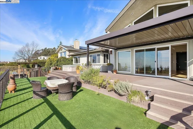 $7,500 | 75 Chadbourne Way, Oakland, CA 94619