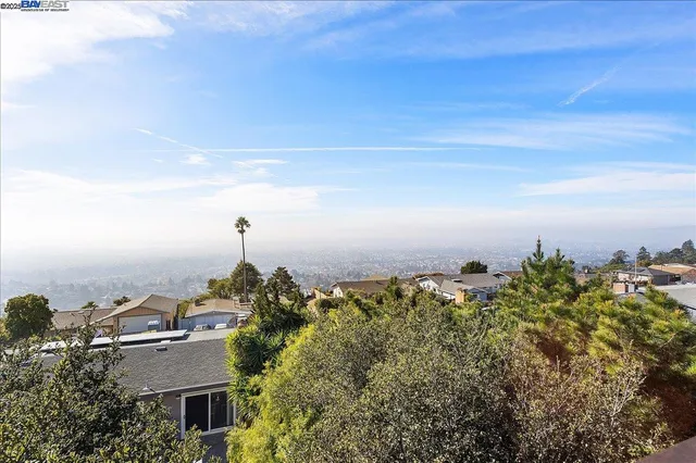 $7,500 | 75 Chadbourne Way, Oakland, CA 94619