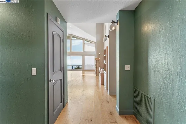 $7,500 | 75 Chadbourne Way, Oakland, CA 94619