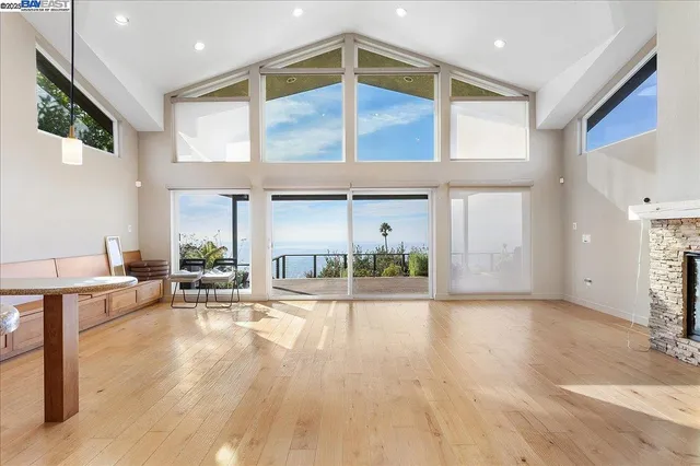 $7,500 | 75 Chadbourne Way, Oakland, CA 94619