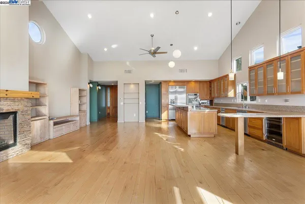 $7,500 | 75 Chadbourne Way, Oakland, CA 94619