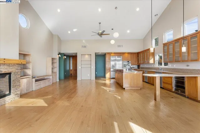 $7,500 | 75 Chadbourne Way, Oakland, CA 94619