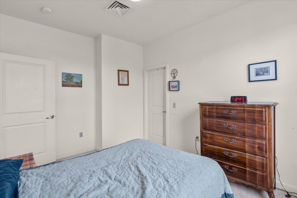 370 Farrell Street, Unit 401 South Burlington, VT 05403 - Photo 17 of 31