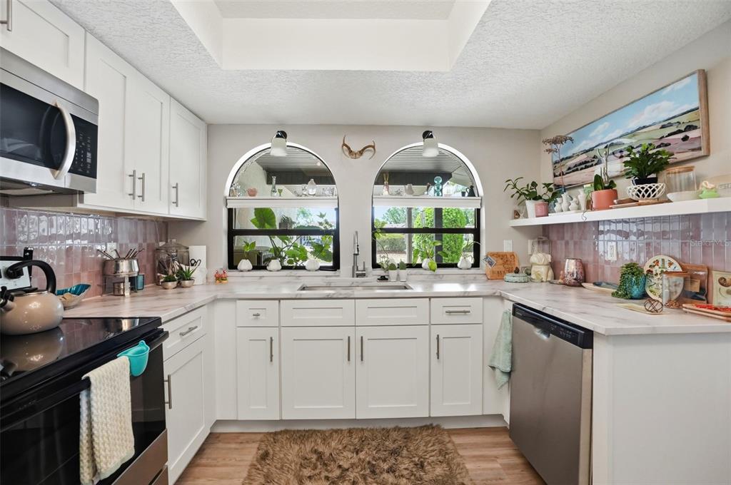 9143 Lingrove Road Weeki Wachee, FL 34613 - Photo 14 of 73