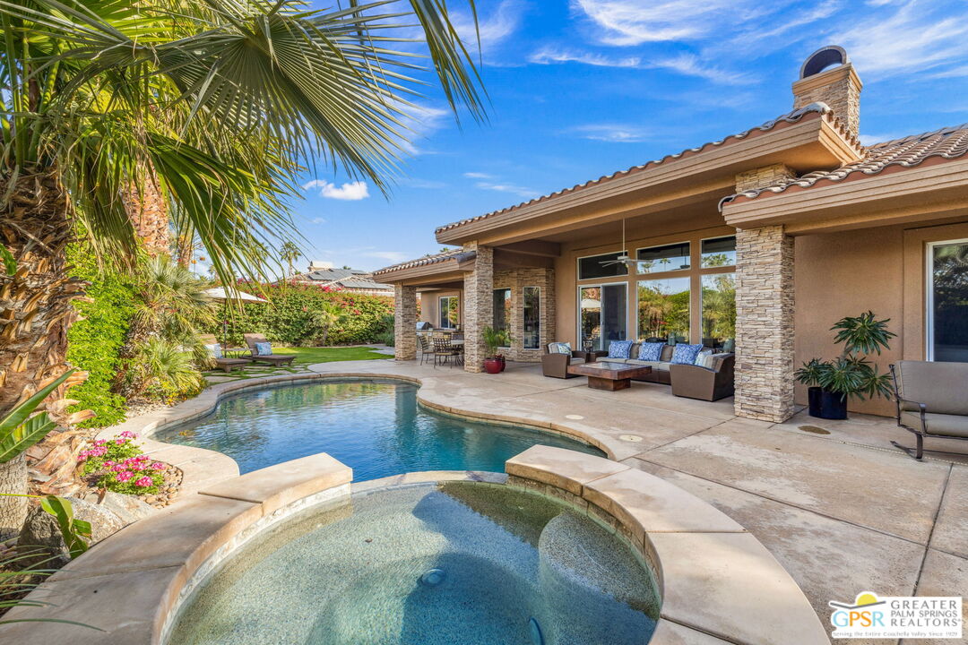 2 Varsity Circle Rancho Mirage, CA 92270 - Photo 2 of 65