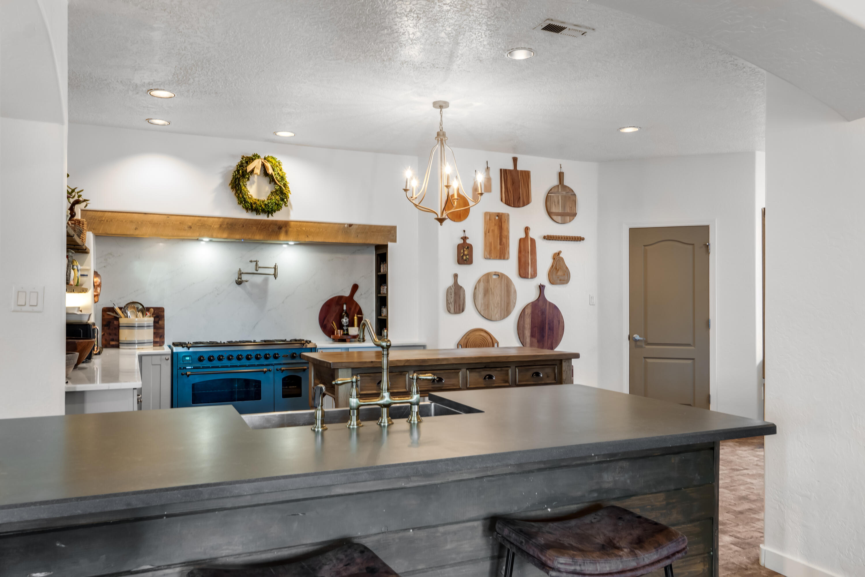 1508 Conejos Drive Southeast Rio Rancho, NM 87124 - Photo 11 of 51 Gallery Image 11