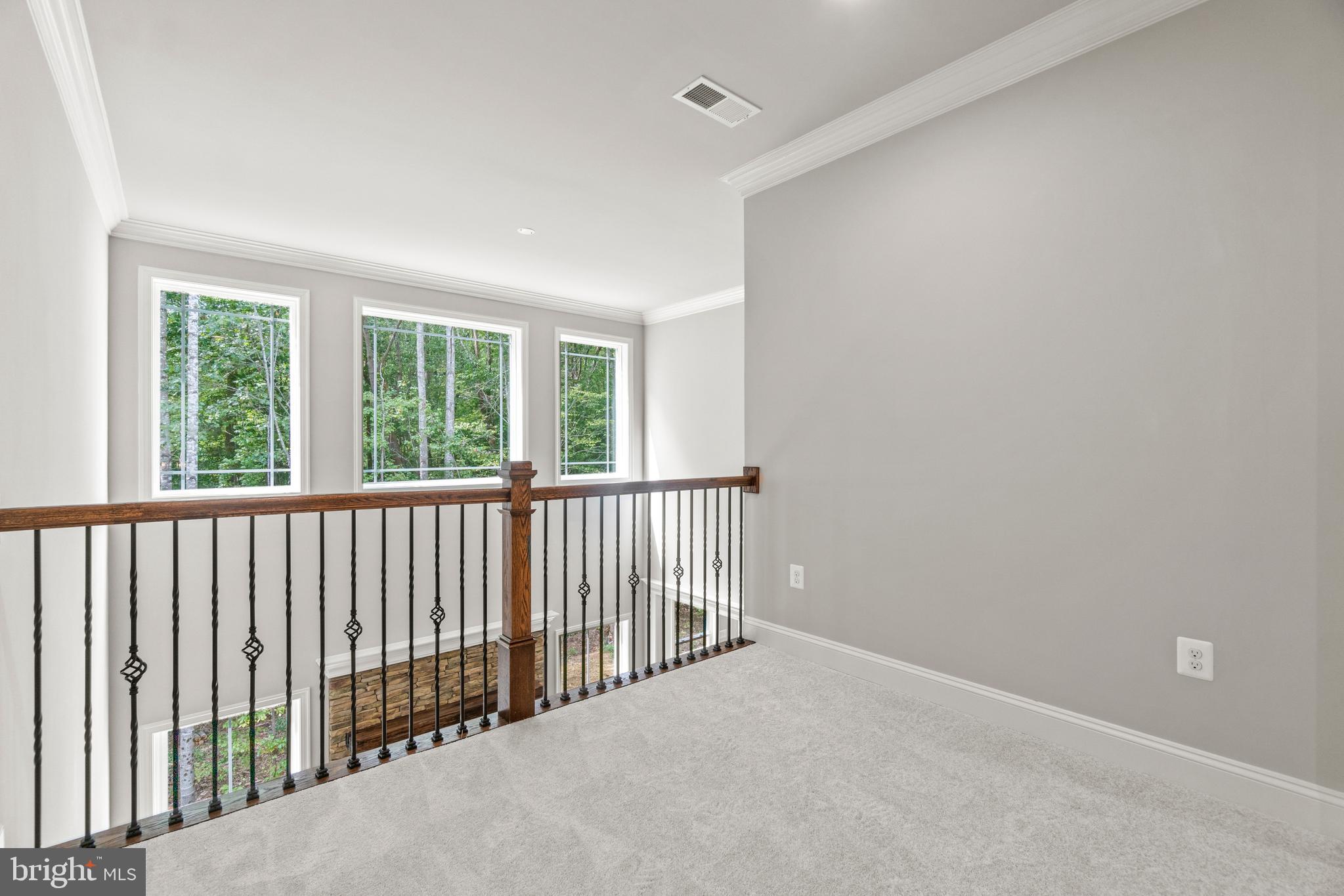 13741 Orlando Road Nokesville, VA 20181 - Photo 32 of 41 a view of a hallway
